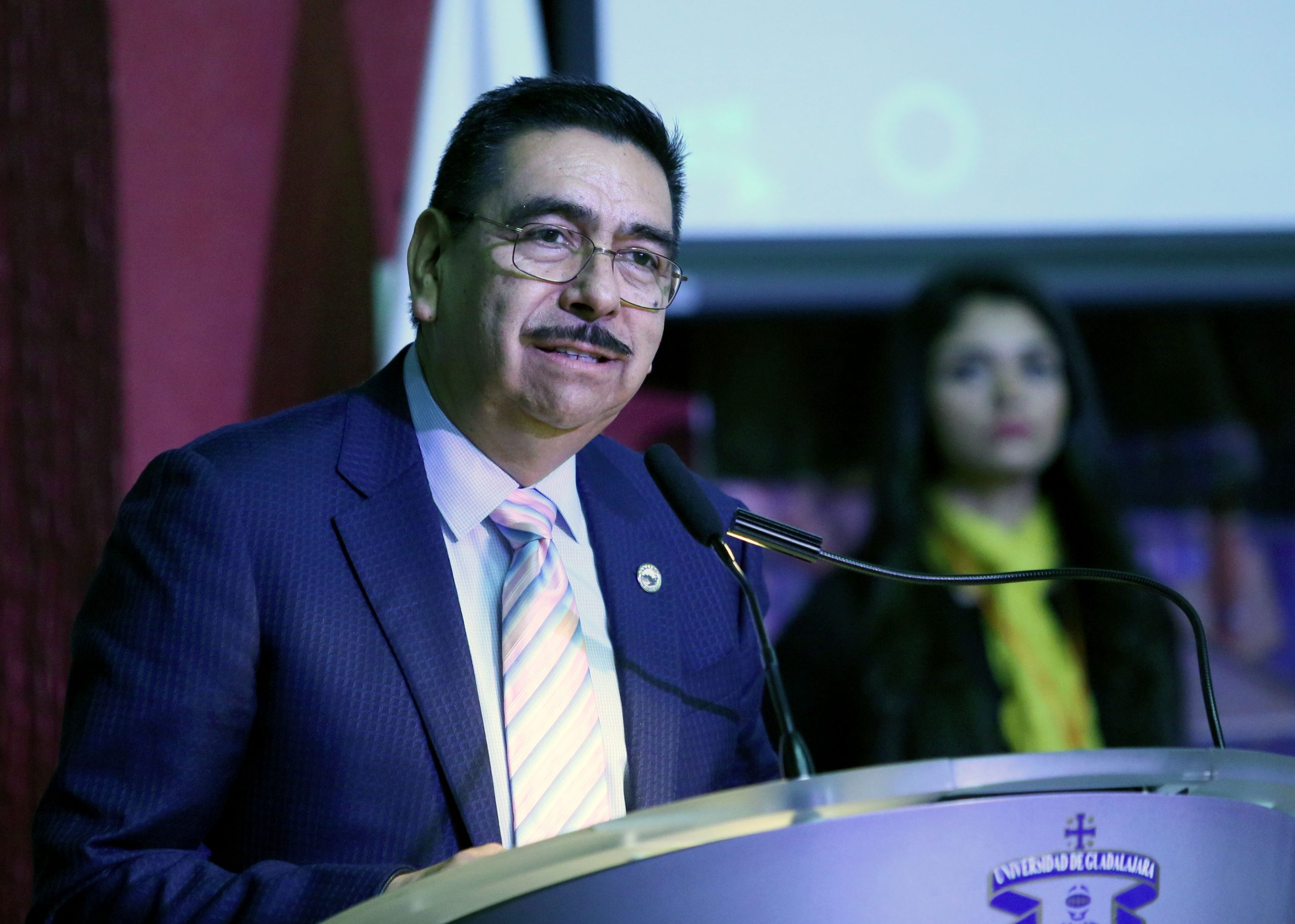 Dr. Francisco Cadena Santos 